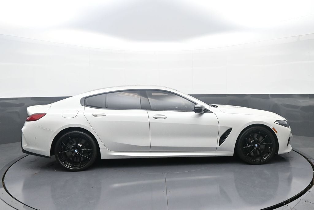 2024 BMW 8 Series M850i