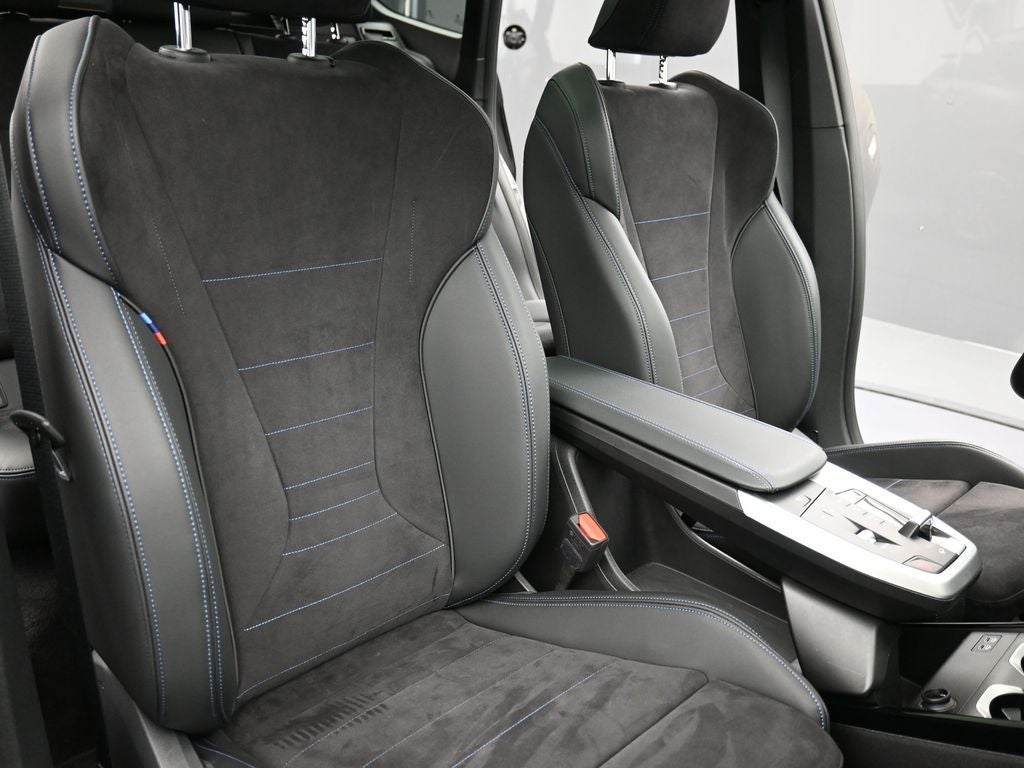 2025 BMW X1 M35i