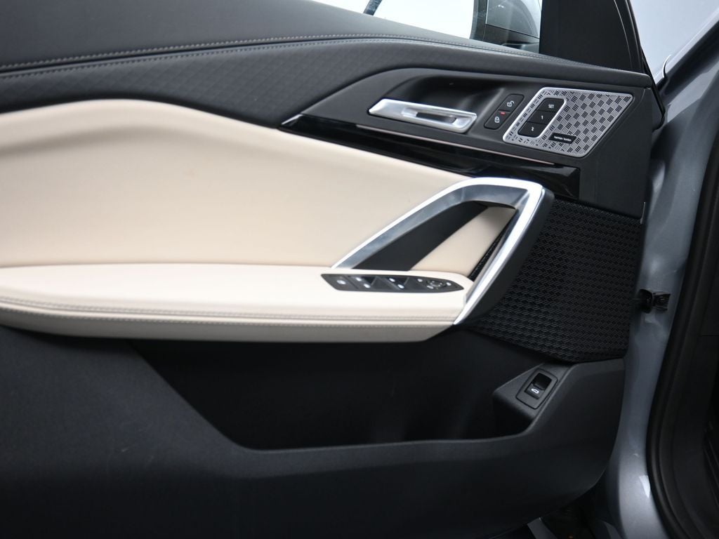 2025 BMW X2 xDrive28i