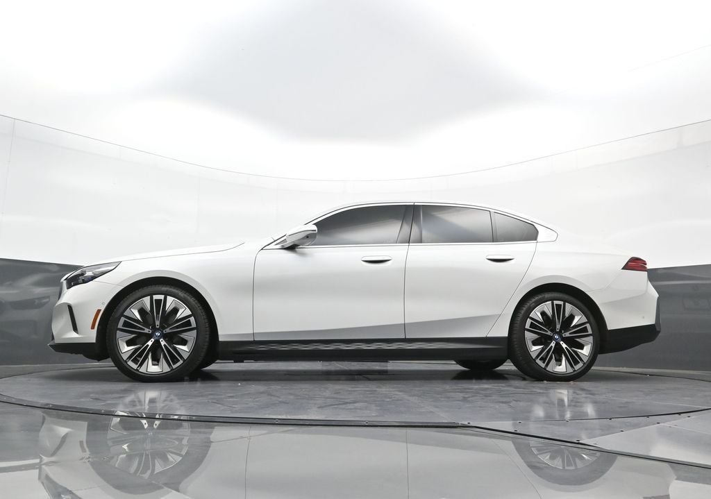 2024 BMW i5 eDrive40