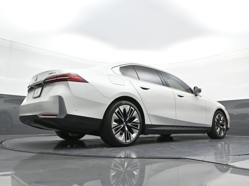 2024 BMW i5 eDrive40