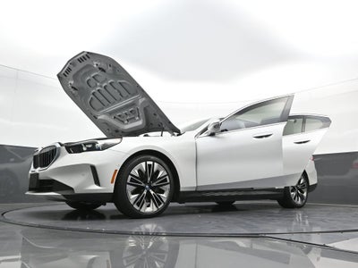 2024 BMW i5 eDrive40