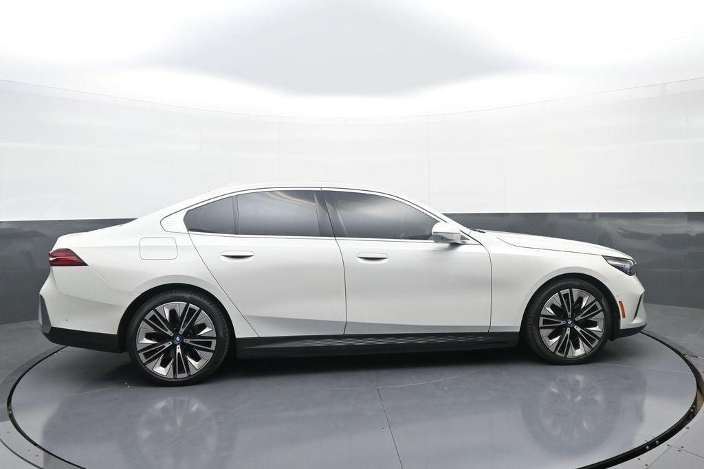 2024 BMW i5 eDrive40