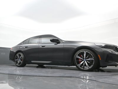 2024 BMW i5 M60