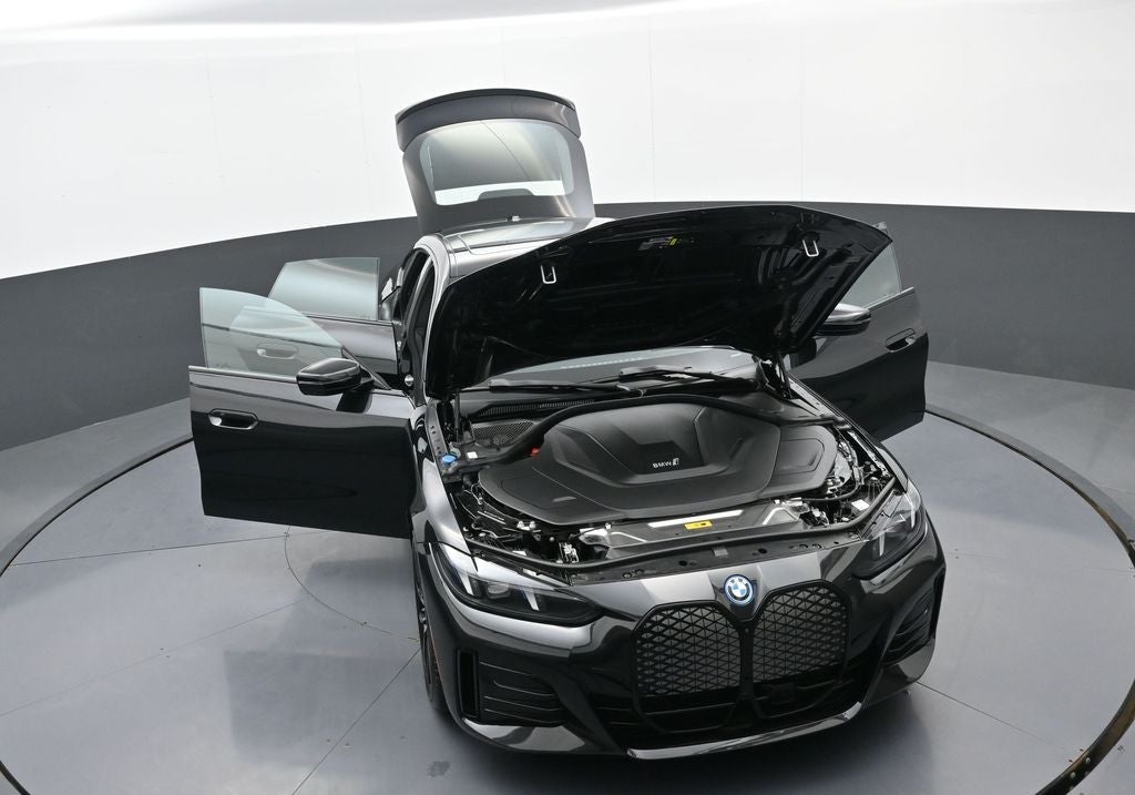 2025 BMW i4 xDrive40
