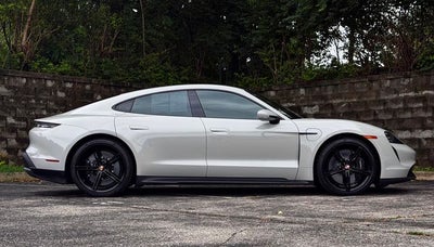 2021 Porsche Taycan Turbo