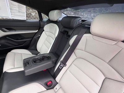 2021 Porsche Taycan Turbo