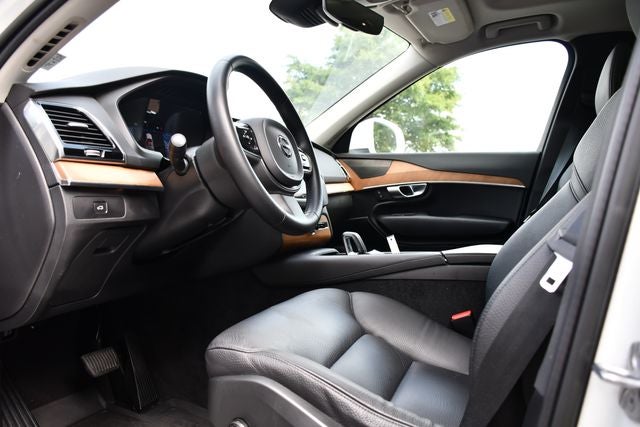 2023 Volvo XC90 B6 Plus 6-Seater