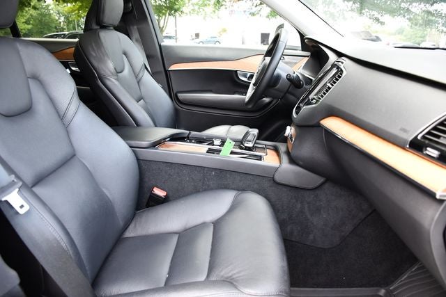 2023 Volvo XC90 B6 Plus 6-Seater