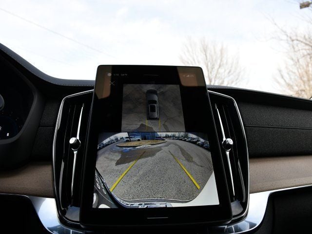 2025 Volvo XC90 B6 Plus 7-Seater 2025.5