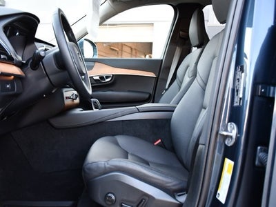 2025 Volvo XC90 B6 Plus 7-Seater