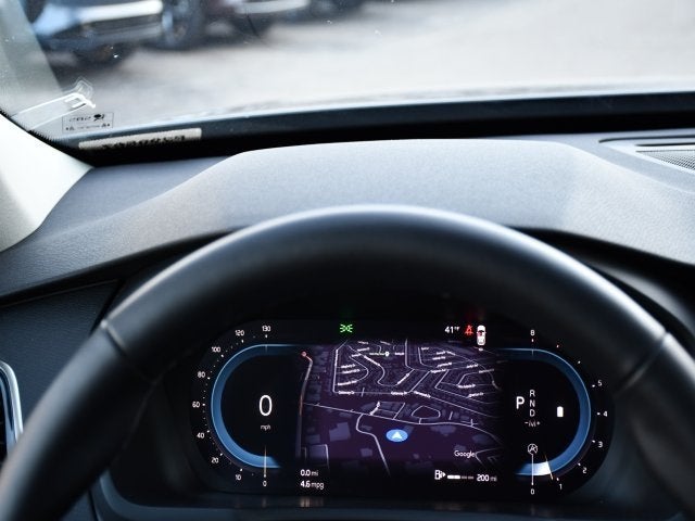 2025 Volvo XC90 B6 Plus 7-Seater