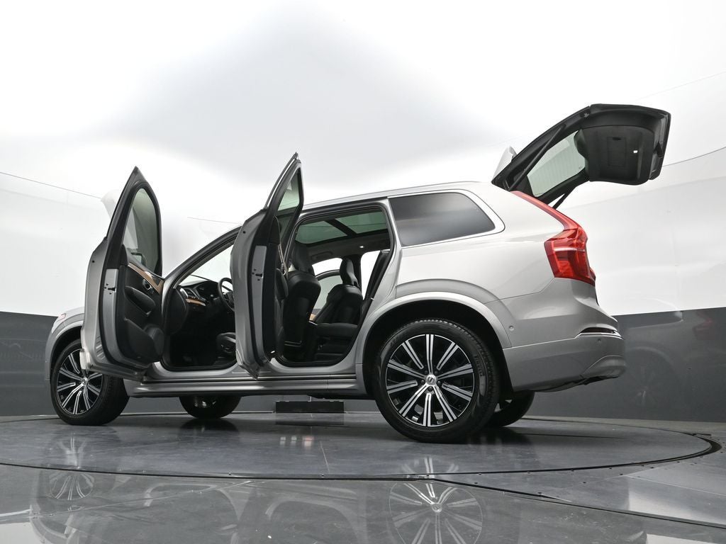 2024 Volvo XC90 Plus Bright Theme
