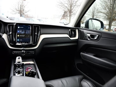 2022 Volvo XC60 B6 Inscription