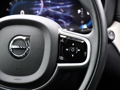 2022 Volvo XC60 B6 Inscription