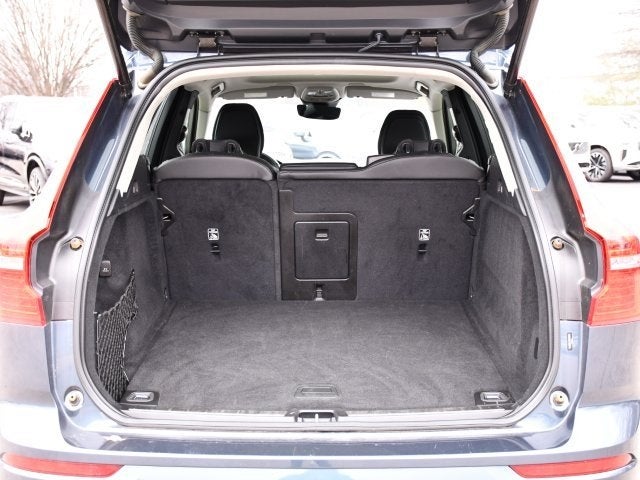 2022 Volvo XC60 B6 Inscription