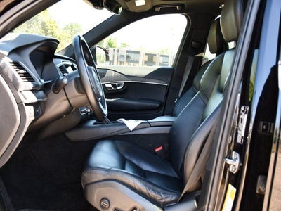 2020 Volvo XC90 T5 Momentum