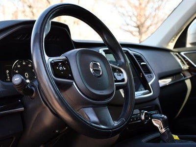2018 Volvo XC90 T5 Momentum