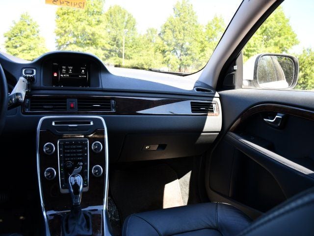 2016 Volvo XC70 T5 Platinum