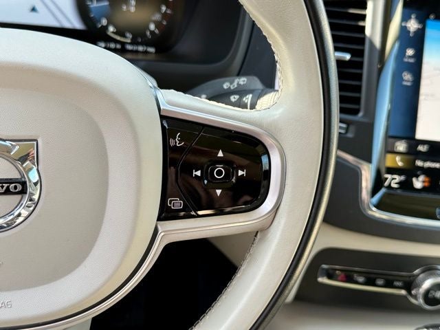 2020 Volvo XC90 T6 Momentum