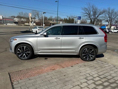 2020 Volvo XC90 T6 Momentum