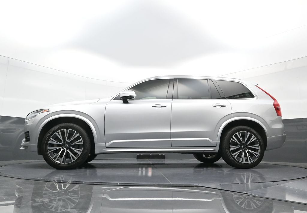 2022 Volvo XC90 Momentum