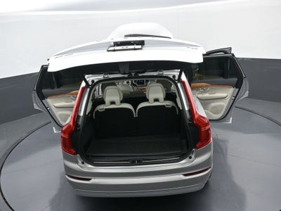 2022 Volvo XC90 Momentum