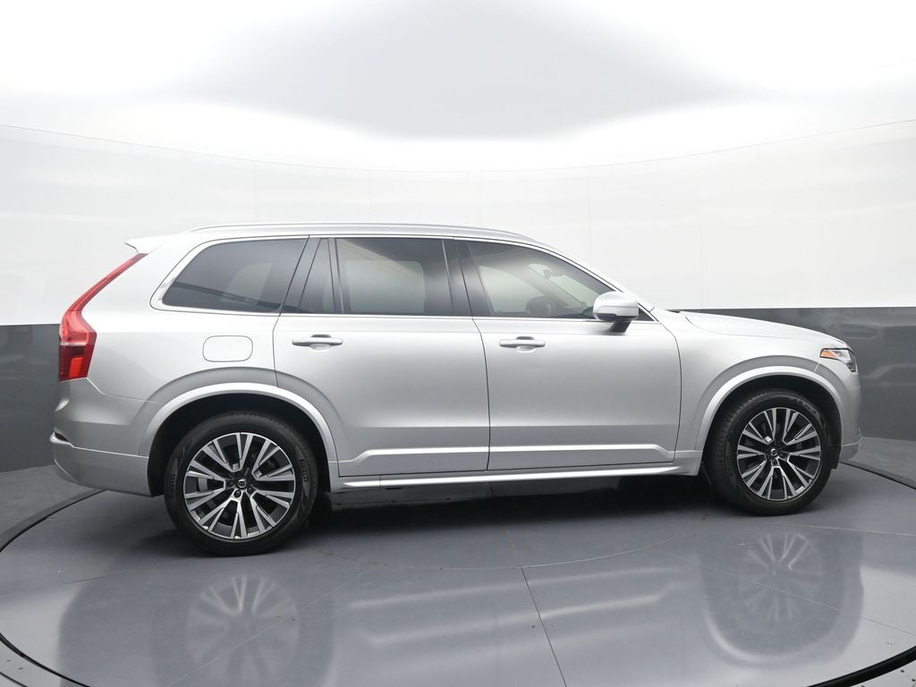2022 Volvo XC90 Momentum