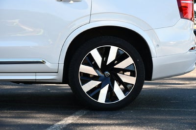 2024 Volvo XC90 Recharge Plug-In Hybrid T8 Plus Bright Theme 7 Passenger