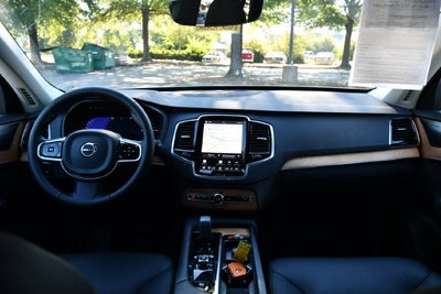 2024 Volvo XC90 Recharge Plug-In Hybrid T8 Plus Bright Theme 7 Passenger