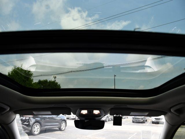 2025 Volvo XC60 Plug-In Hybrid T8 Plus