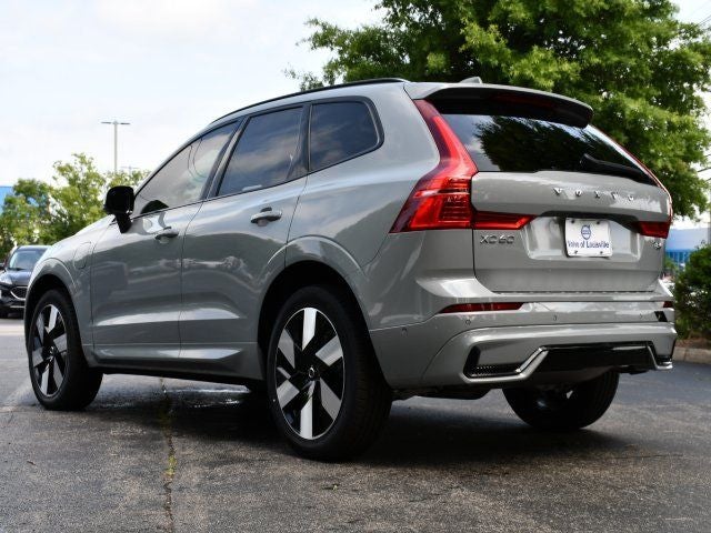 2025 Volvo XC60 Plug-In Hybrid T8 Plus