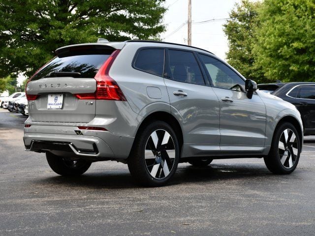 2025 Volvo XC60 Plug-In Hybrid T8 Plus