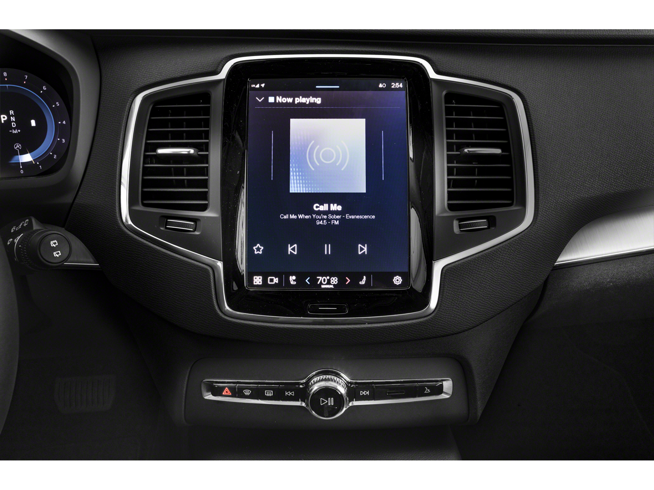 2024 Volvo XC90 B5 Core