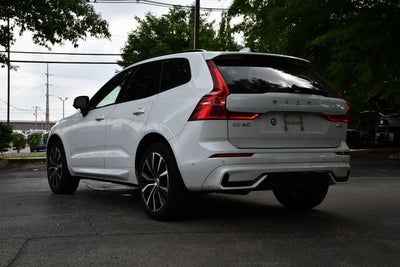 2024 Volvo XC60 B5 Plus Dark Theme