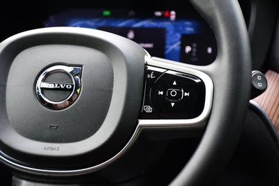 2024 Volvo XC60 B5 Plus Dark Theme