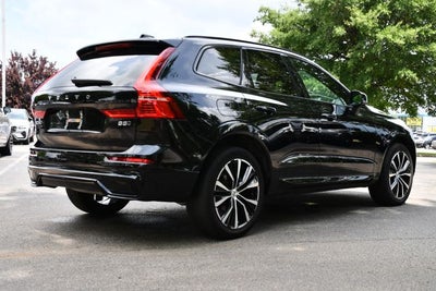 2024 Volvo XC60 B5 Plus Dark Theme