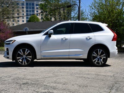 2023 Volvo XC60 B5 Plus Bright Theme