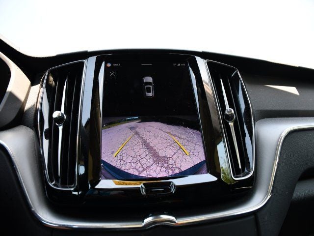 2023 Volvo XC60 B5 Core