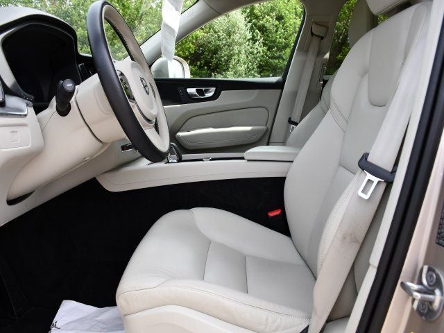 2023 Volvo XC60 B5 Core