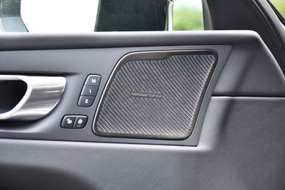 2023 Volvo XC60 B5 Plus Dark Theme