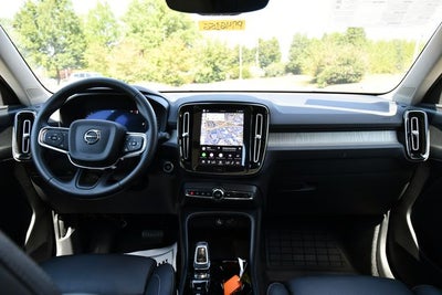 2026 Volvo XC40 B5 Plus