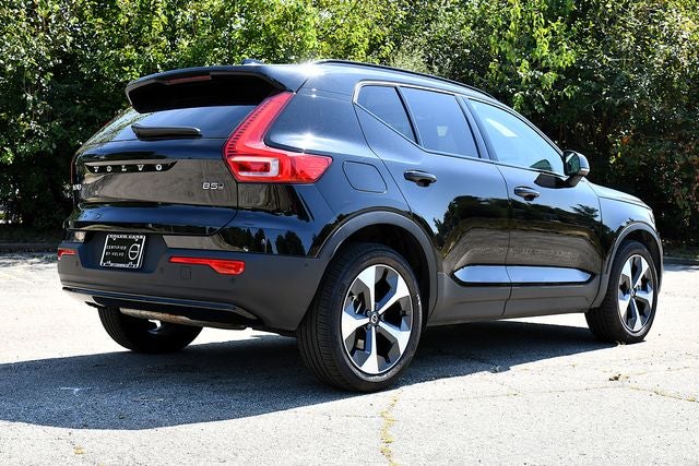 2026 Volvo XC40 B5 Plus