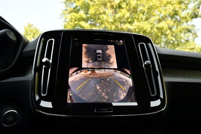 2026 Volvo XC40 B5 Plus