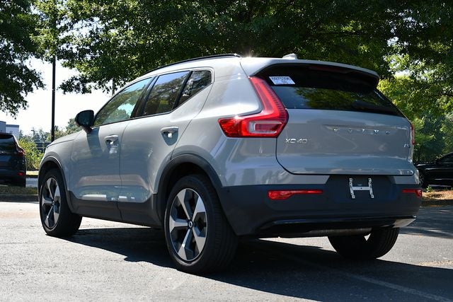 2026 Volvo XC40 B5 Plus
