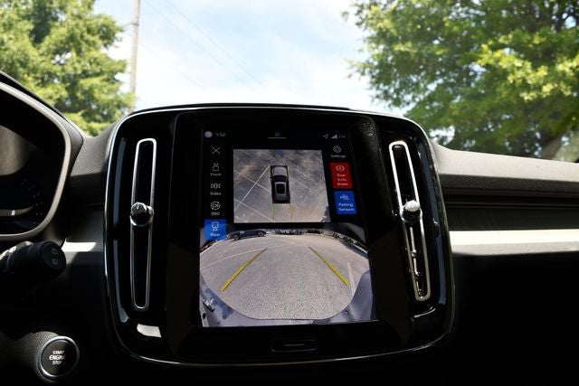 2026 Volvo XC40 B5 Plus