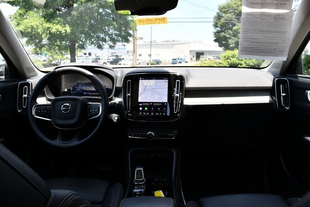 2026 Volvo XC40 B5 Plus