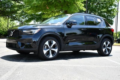 2026 Volvo XC40 B5 Plus