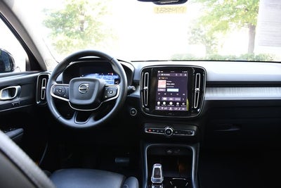 2026 Volvo XC40 B5 Plus