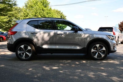 2026 Volvo XC40 B5 Plus